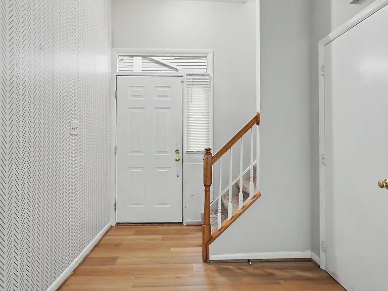 10225 Cove Ledge Ct — Photo 19