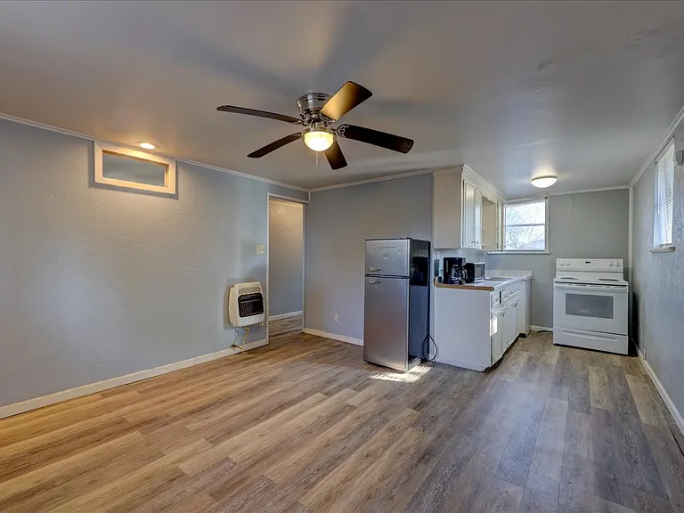 2445 South St — Photo 3