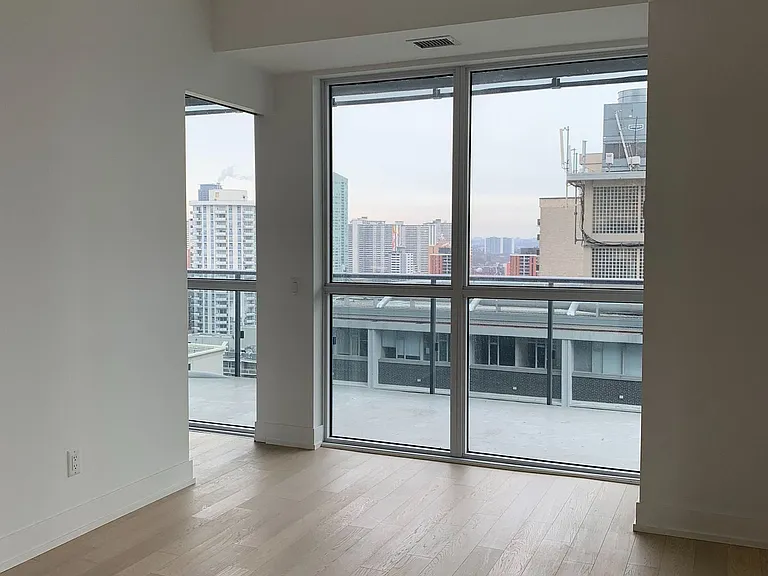 7 Grenville St #2410 — Photo 6