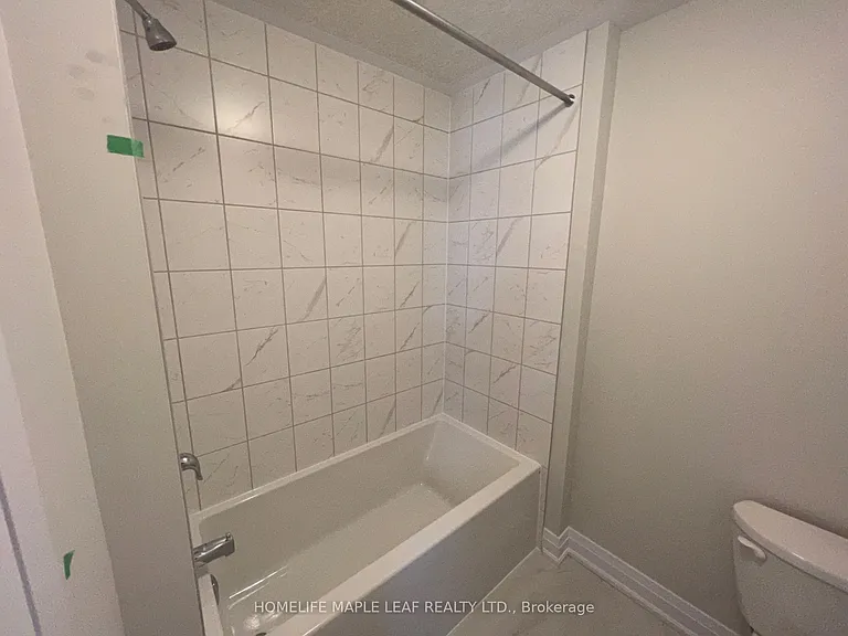 917 Valencia Ct — Photo 25