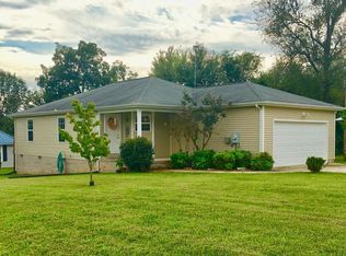 709 W Main St, Decherd, TN 37324