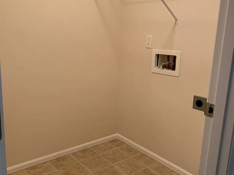 6659 Inlay St SE — Photo 3
