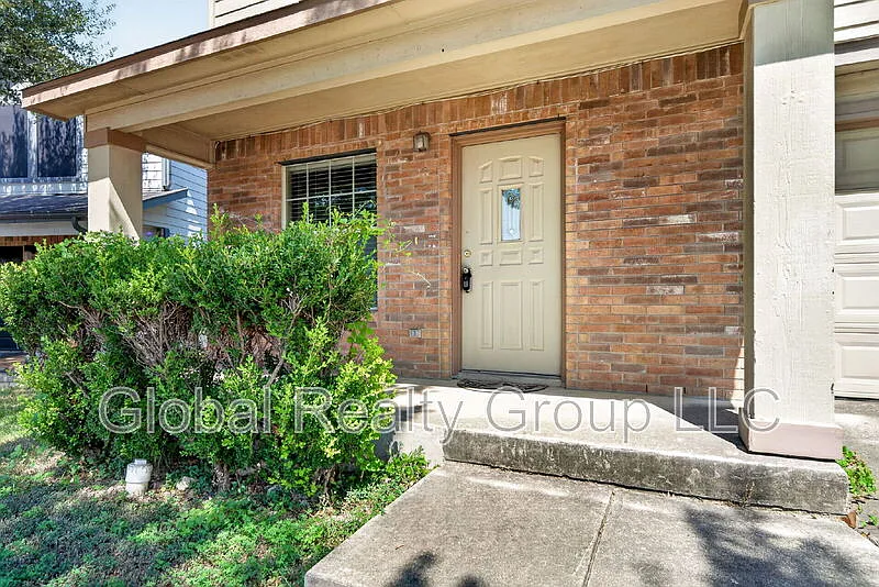 3 bed, 2.5 bath, 1513 sqft, $1,750 — Photo 4