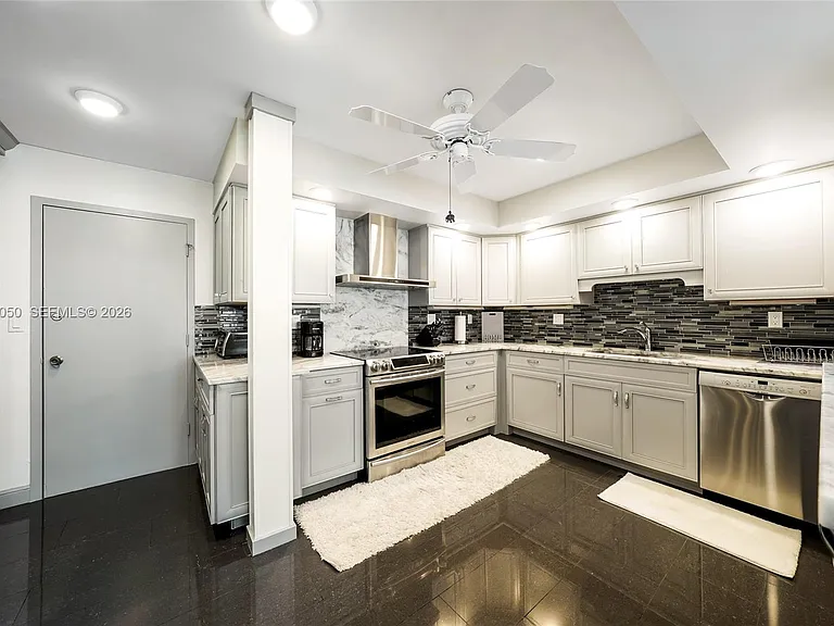 4020 Galt Ocean Dr #1406 — Photo 3