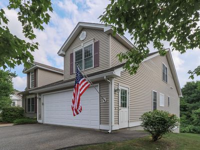 100 Westchester Way, Manchester, NH, 03104