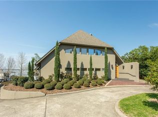 808 Shell Beach Dr, Lake Charles, LA 70601