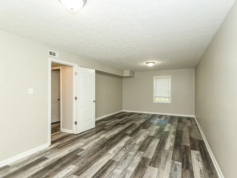 106 Mallard Dr — Photo 5