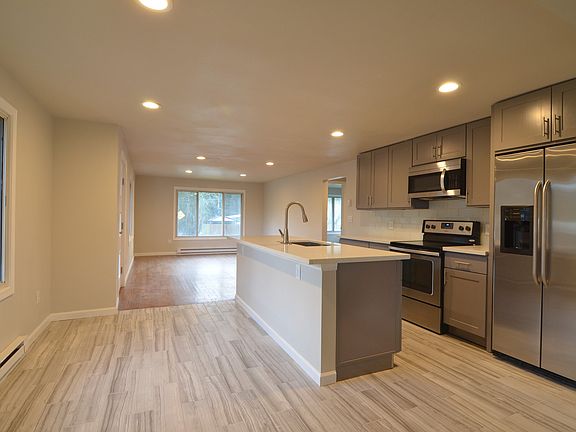 3rd image of 12825 15th Ave S