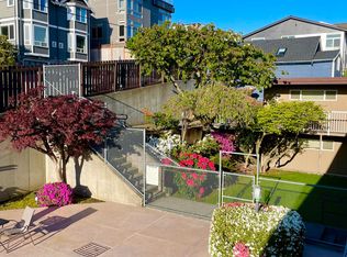 Queen Anne Terrace, Seattle, WA 98119