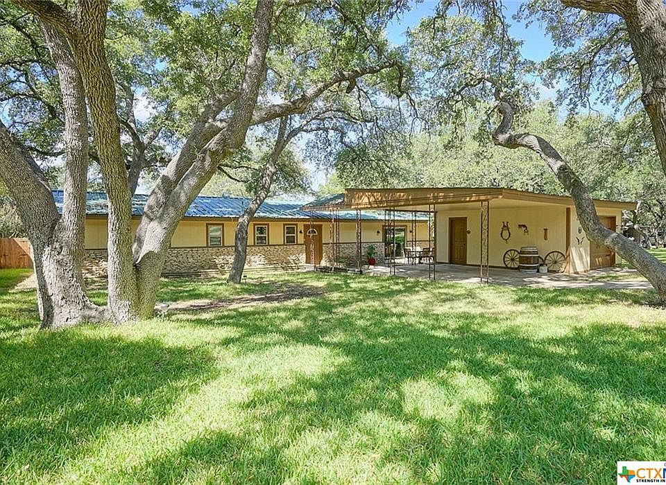 1st image of 10 Wyatt Earp Dr
