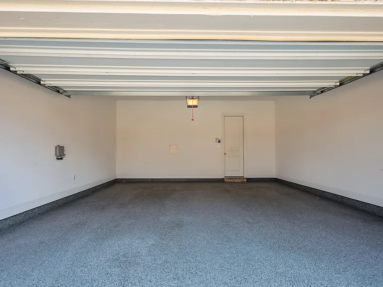 4261 Shavano Dr — Photo 19