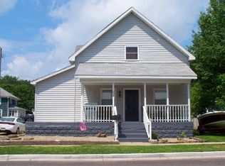 227 S Main St, Culver, IN 46511