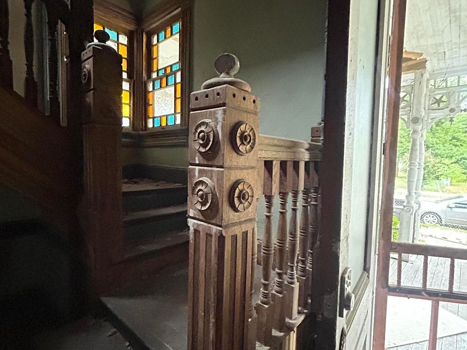 10th image of 311 N James Street