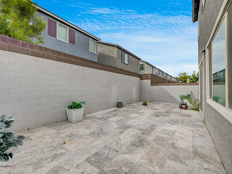 5549 Bonita Park Ct — Photo 35