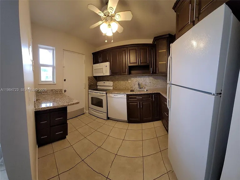 7430 Miami Lakes Dr #E105 — Photo 7