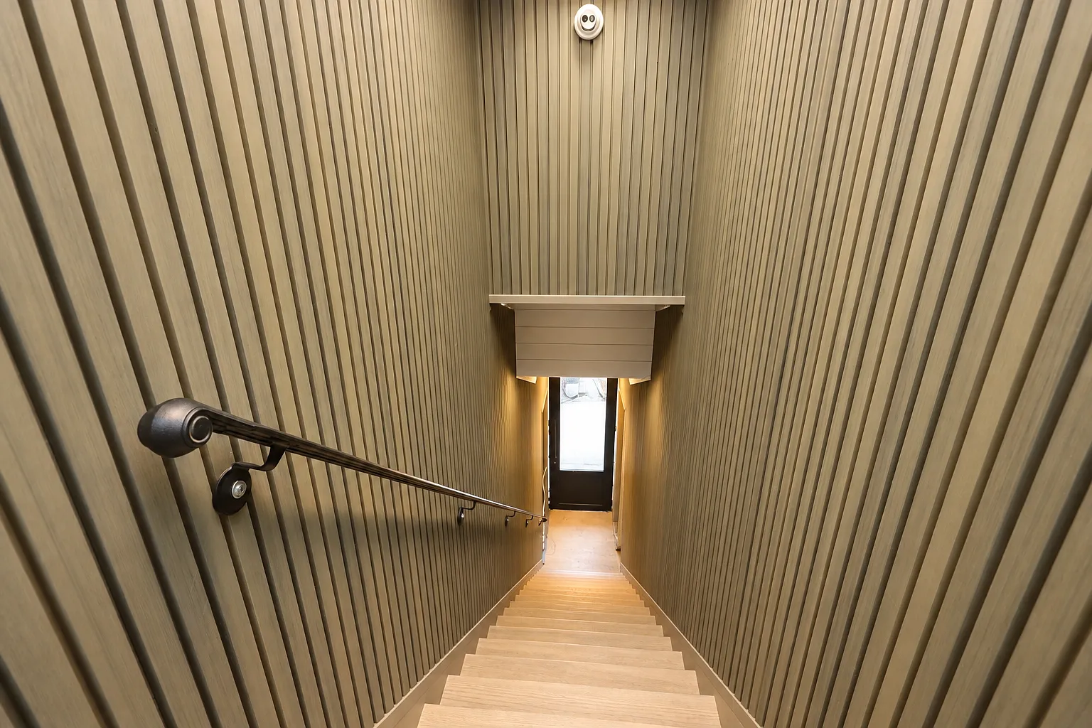 2 bed, $3,300 — Photo 2