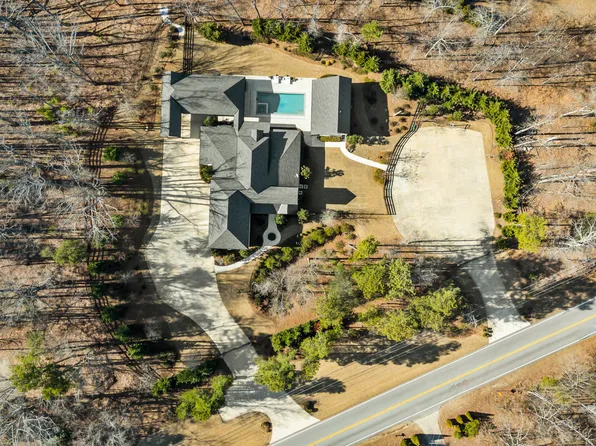 5960 McEver Rd, Flowery Branch, GA 30542
