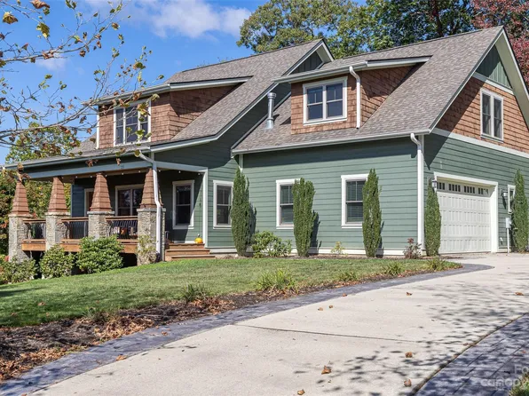 21 Shaker Ct, Asheville, NC 28805