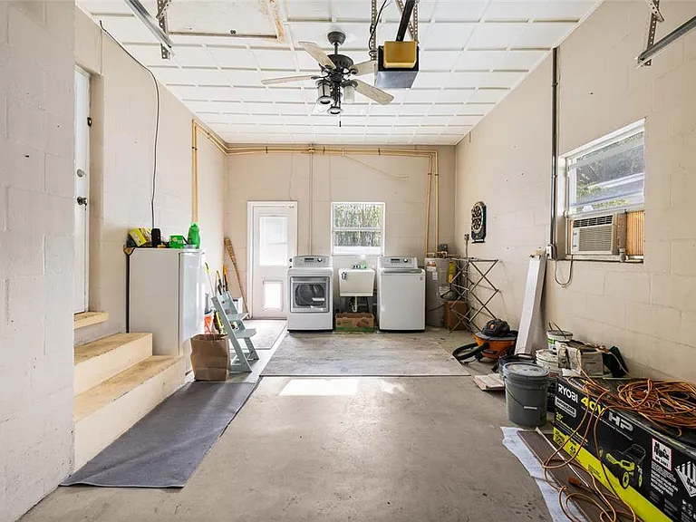 304 N Matanzas Ave — Photo 16