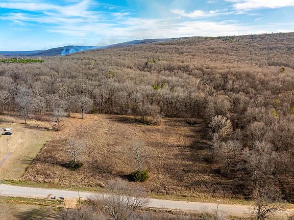 3rd image of Deer Valley Rd