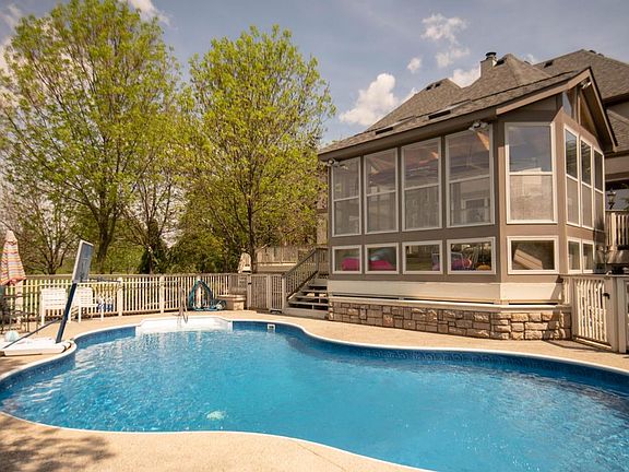 3rd image of 6201 Heritage Lakes Dr