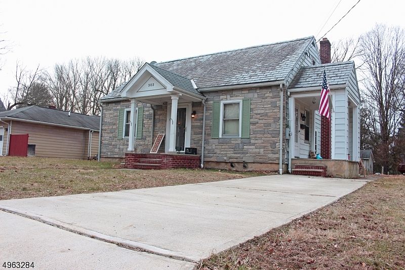 303 Prospect St, Belvidere, NJ 07823 Zillow