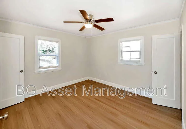 2801 Sabral Cir — Photo 12