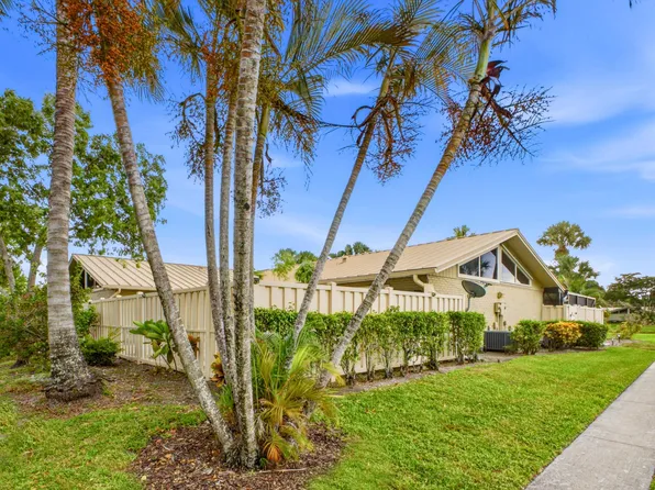 5933 GOLDEN EAGLE Circle, Palm Beach Gardens, FL 33418