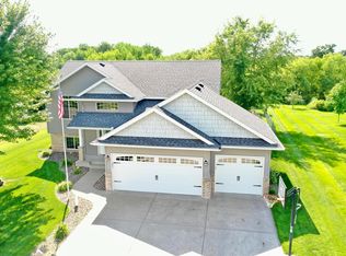 972 Waters Edge Cir, Avon, MN 56310