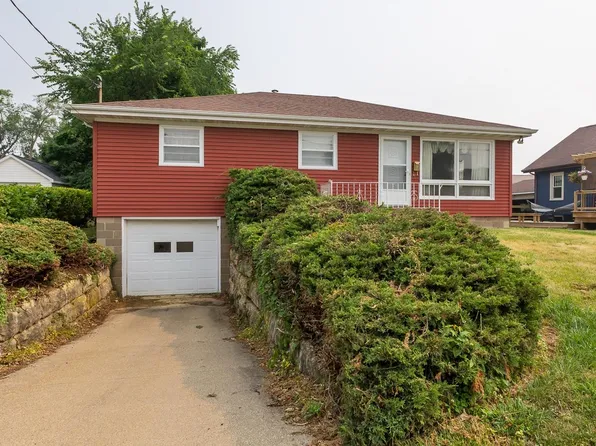 989 Mount Loretta Ave, Dubuque, IA 52003
