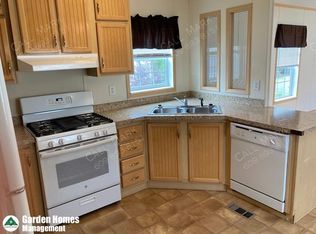 8 Starling Ln, Browns Mills, NJ 08015