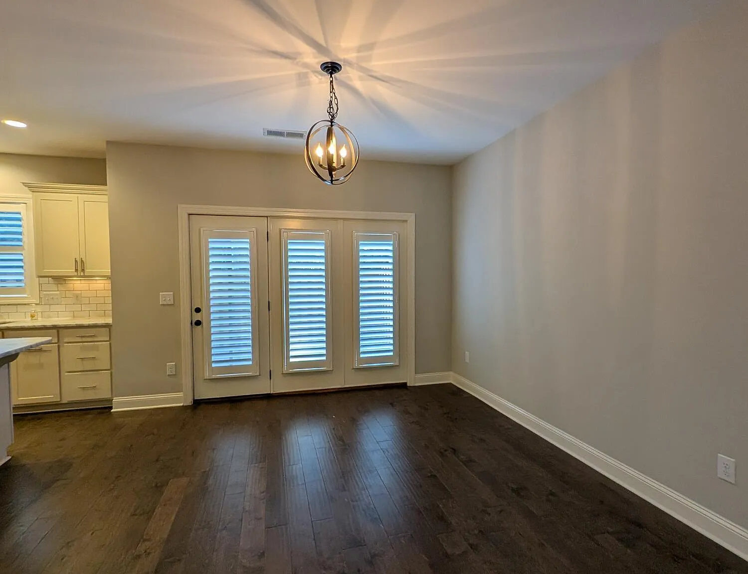 3 bed, 2.5 bath, $2,350 — Photo 3