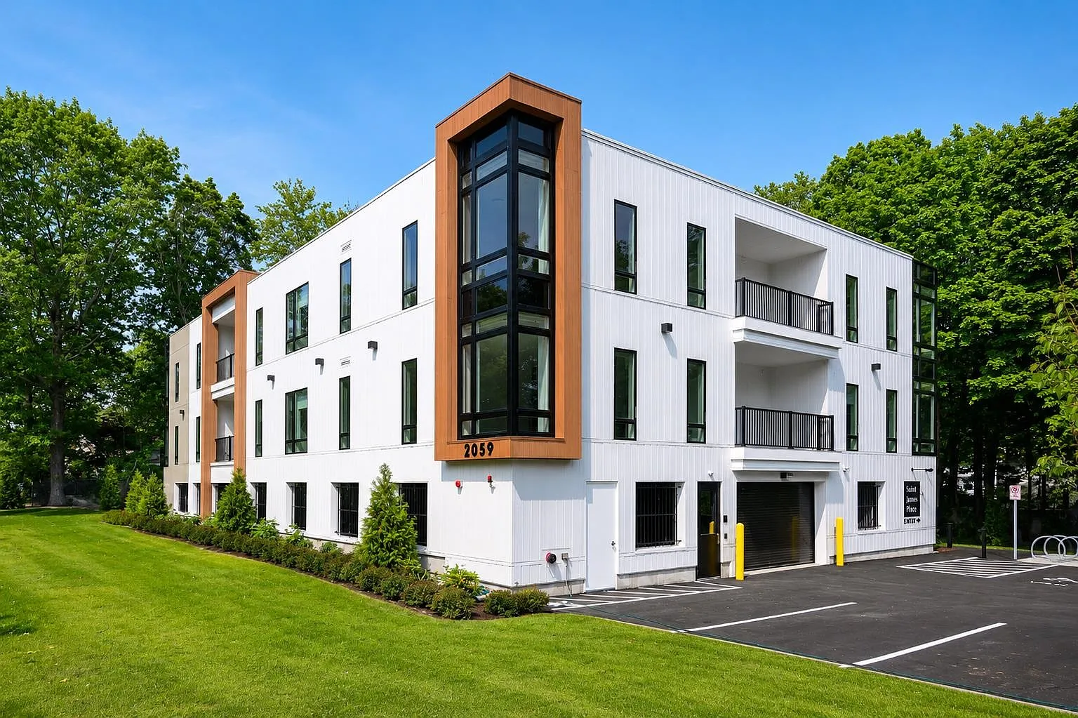 Saint James Place — Photo 1
