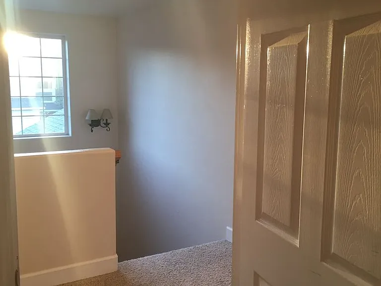 2057 Berwin Ln — Photo 34