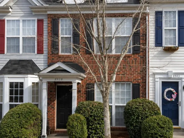 8939 Gerren Ct, Charlotte, NC 28217
