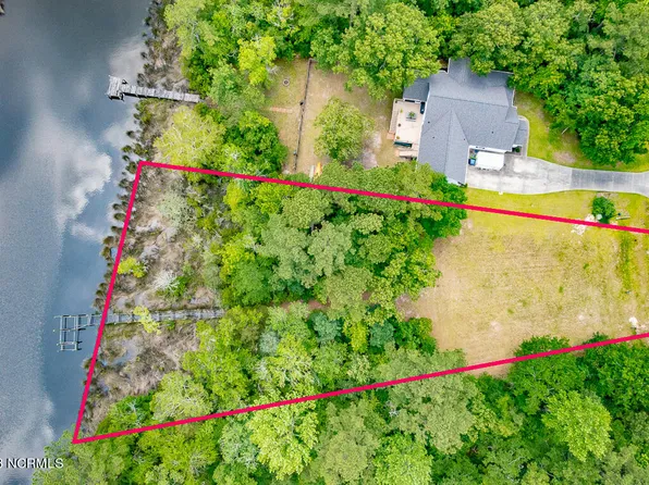 327 Farina Drive, Havelock, NC 28532