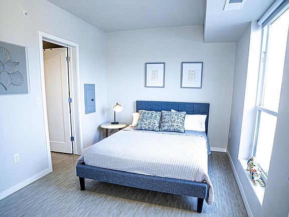 4th image of 3806 28th Ave S #208