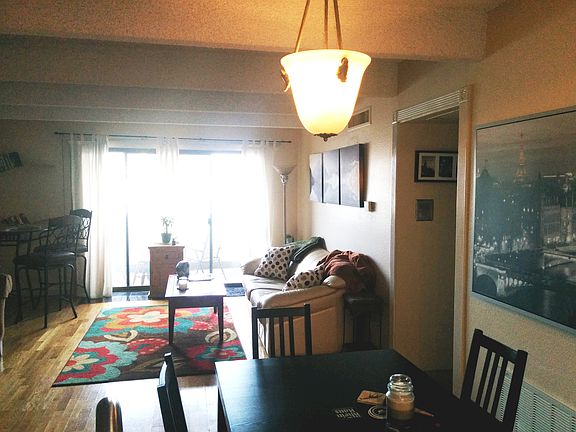 5th image of 1433 N Williams St APT 205