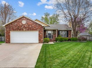 606 E 41st Ave, Hutchinson, KS 67502