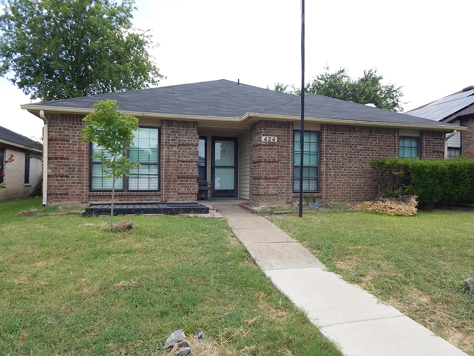 424 Adelaide Dr