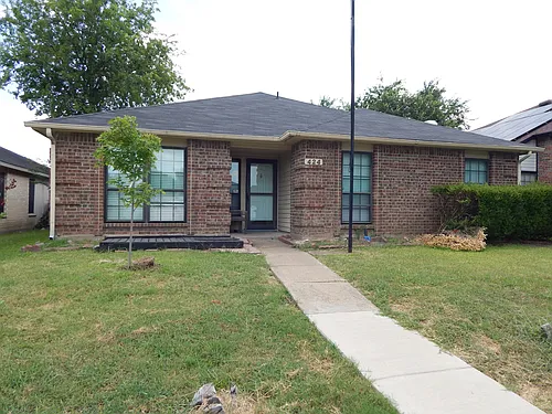 424 Adelaide Dr Photo 1