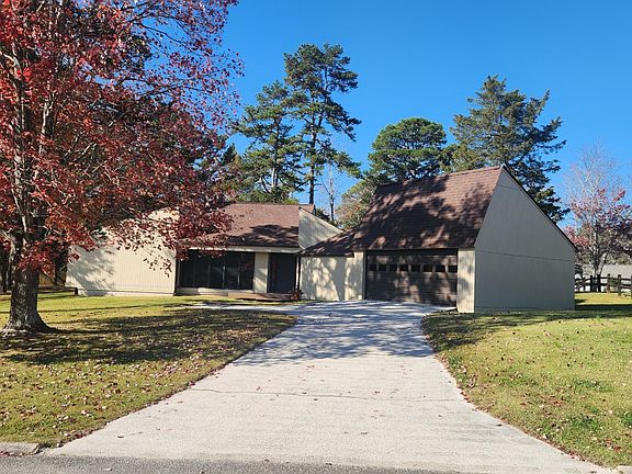 3rd image of 609 Glen Willow Dr