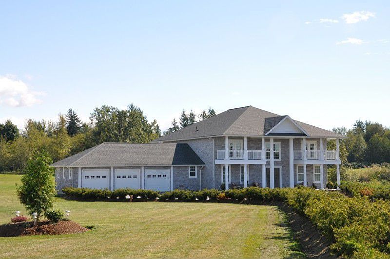 View of home as you approach.