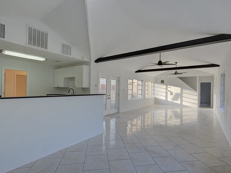 5907 Sheldon Rd — Photo 20