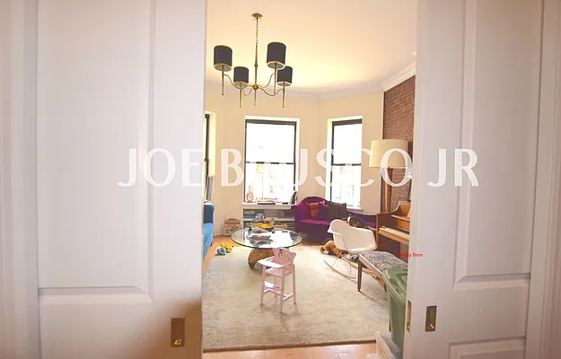 Rented by City Stop Realty | media 21