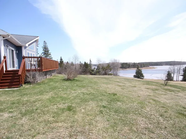 543 Lower River Rd, Richmond, NS B0E 1J0