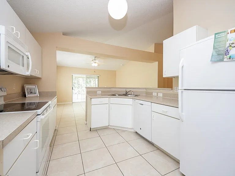 3257 Hunters Chase Loop — Photo 7