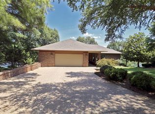 61 Portsmouth Dr, Bella Vista, AR 72715