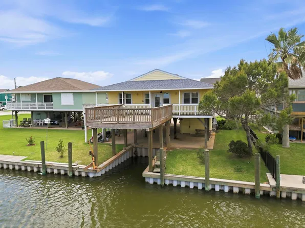 119 Sand Shoals Rd, Freeport, TX 77541