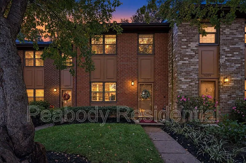 11307 Headlands Ct
